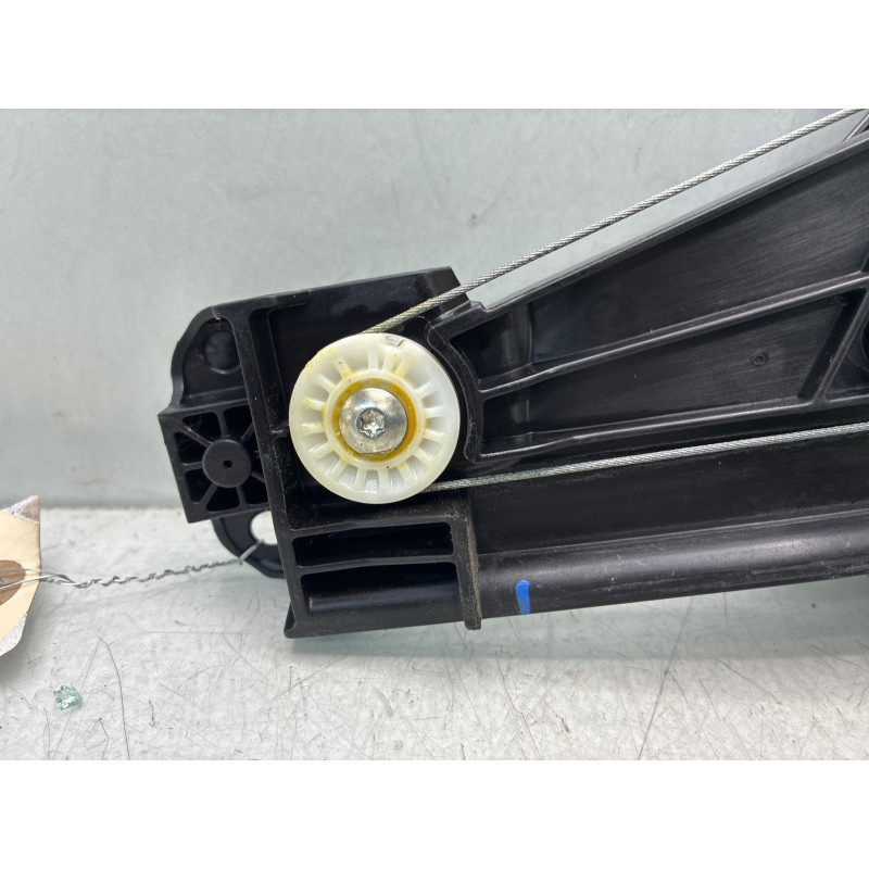 Leve vitre electrique arriere gauche PEUGEOT 5008 2 Photo n°7