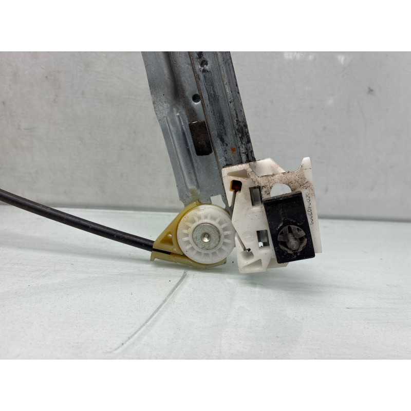 Leve vitre electrique avant gauche CITROEN C4 PICASSO 1 Photo n°2