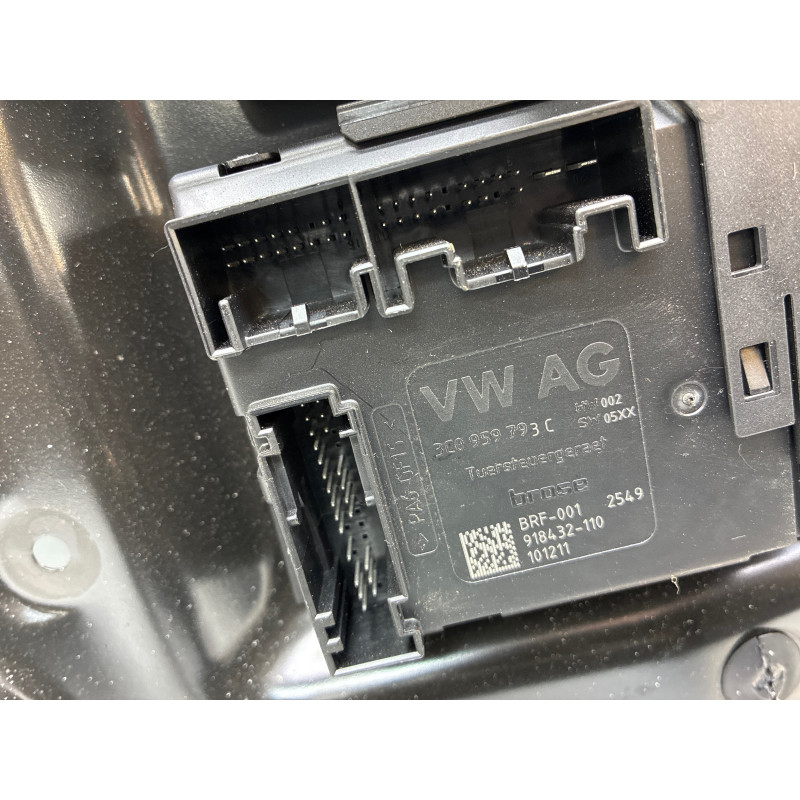 Leve vitre electrique avant gauche VOLKSWAGEN PASSAT 6 Photo n°4