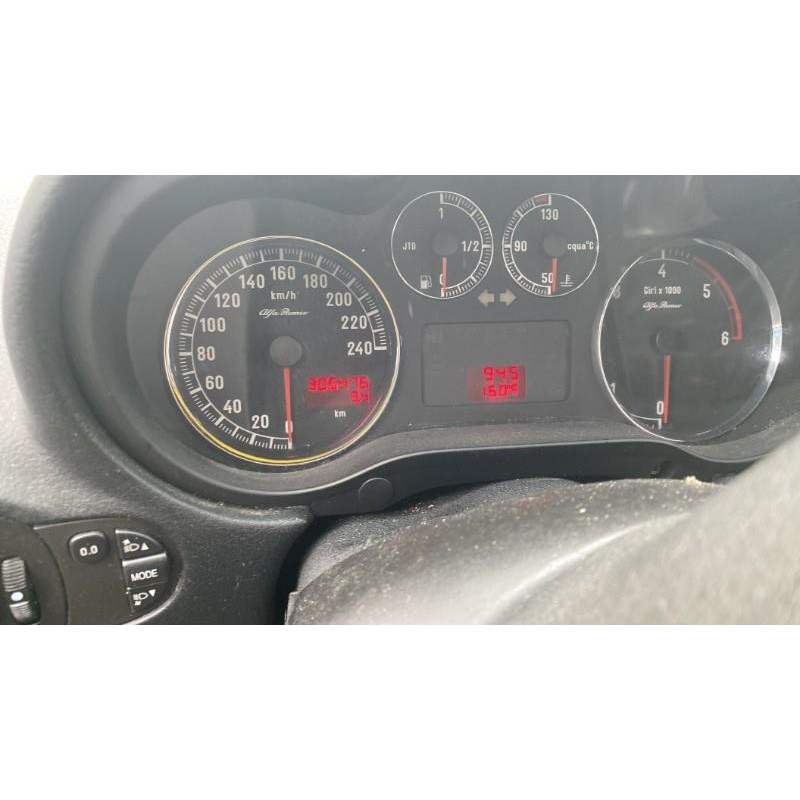 Leve vitre electrique avant gauche ALFA ROMEO 147 Photo n°9