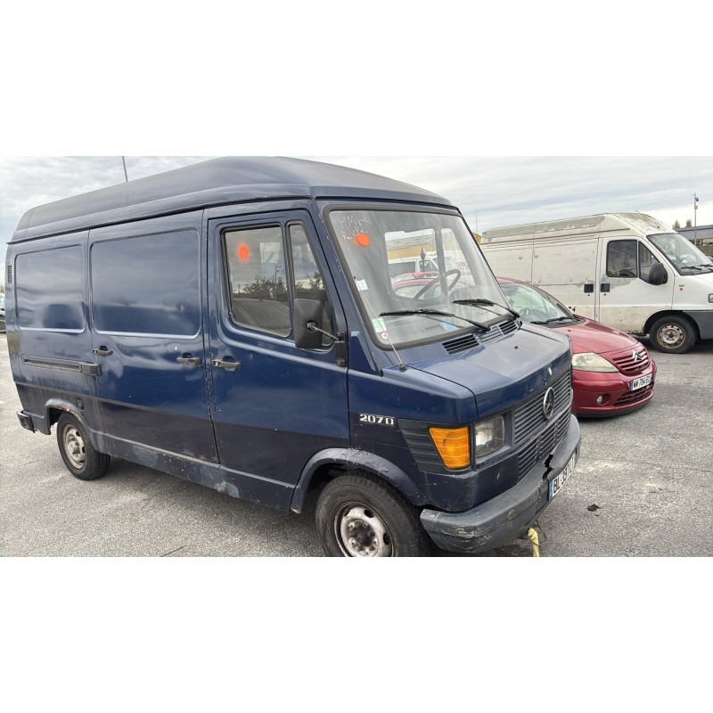 Leve vitre mecanique avant droit MERCEDES SERIE L 601 Photo n°5