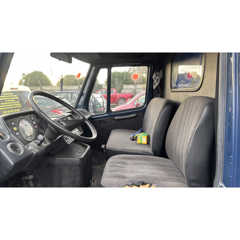 Leve vitre mecanique avant droit MERCEDES SERIE L 601 Photo n°15