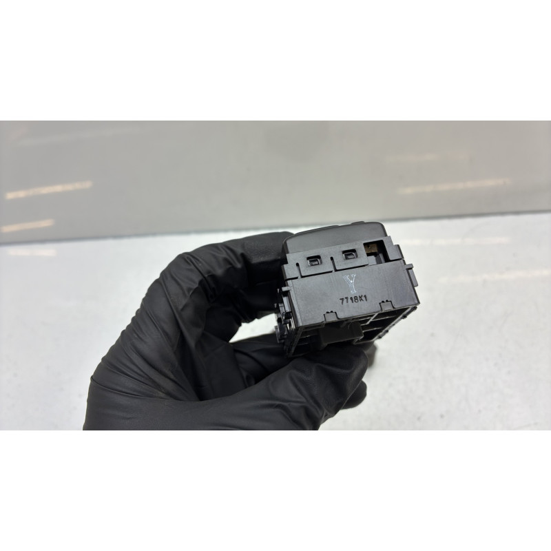 Commande retroviseurs NISSAN JUKE 1 Photo n°3