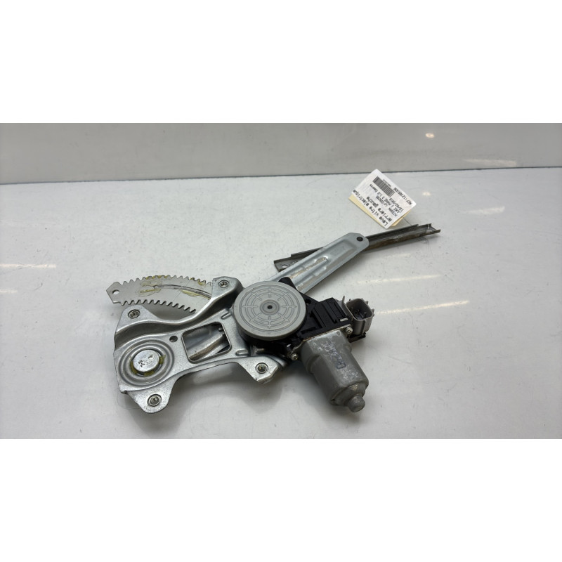 Leve vitre electrique arriere gauche NISSAN JUKE 1 Photo n°1