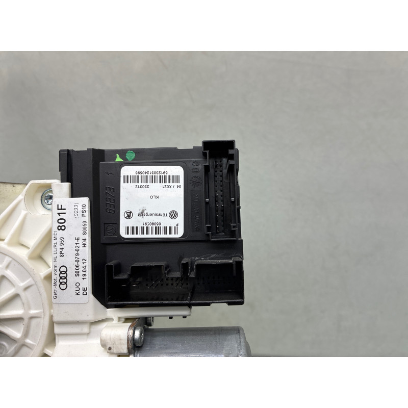 Leve vitre electrique arriere gauche AUDI A3 2 Photo n°4