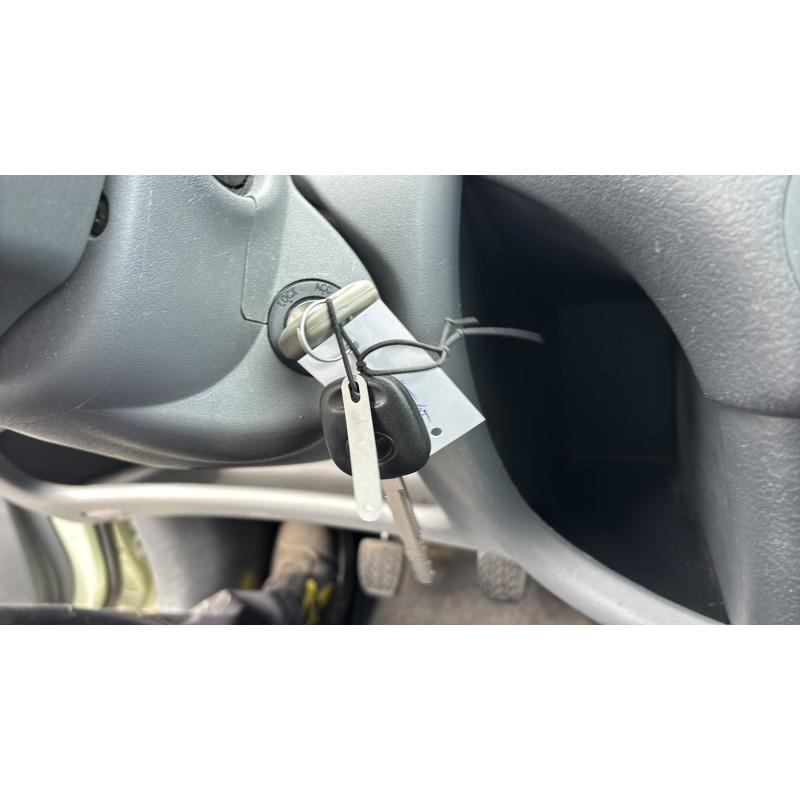 Compteur TOYOTA YARIS 1 Photo n°18
