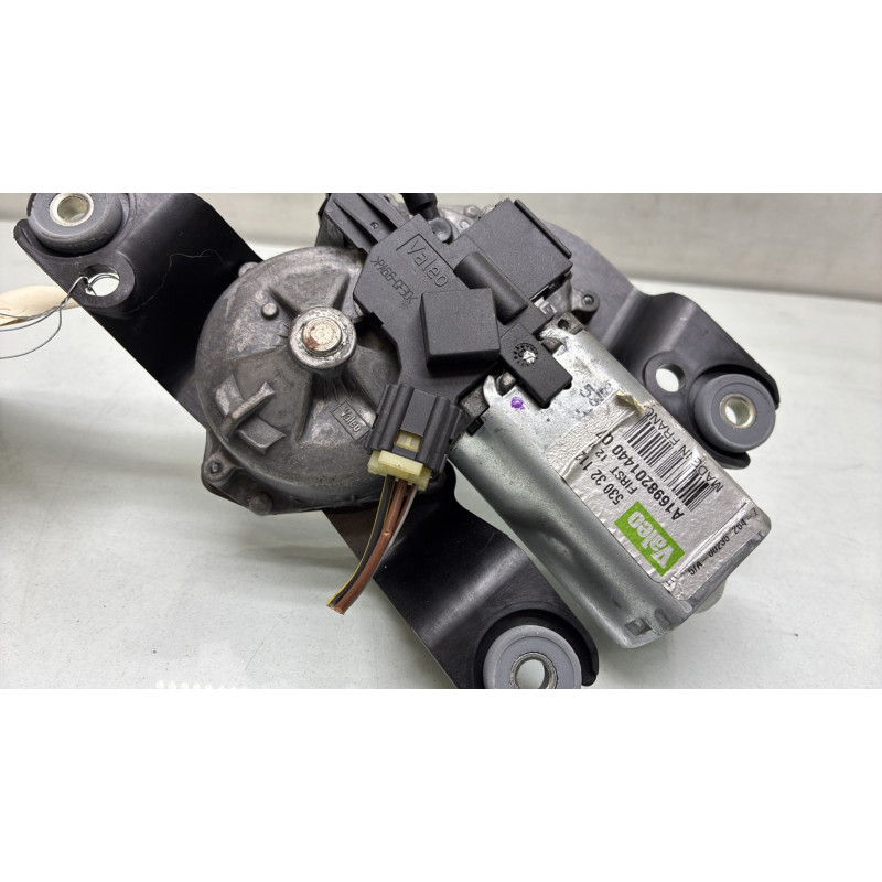 Moteur essuie glace arriere MERCEDES CLASSE B 245 Photo n°4