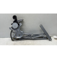 Leve vitre electrique avant droit TOYOTA YARIS 3 Photo n°1