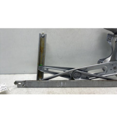 Leve vitre electrique avant droit TOYOTA YARIS 3