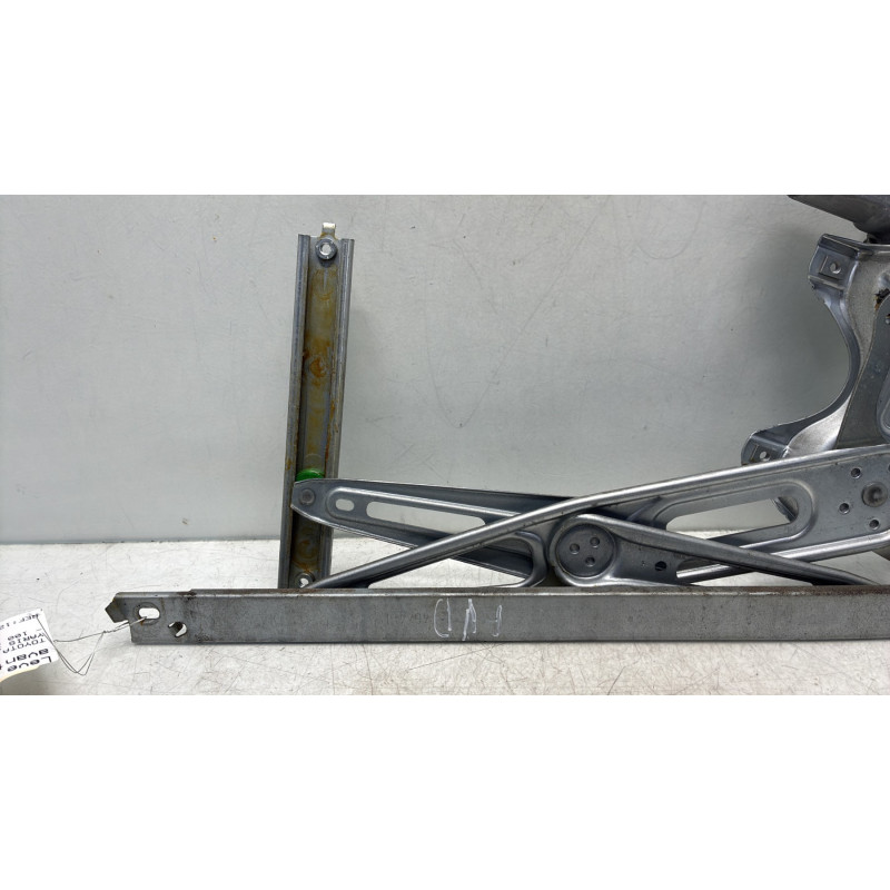 Leve vitre electrique avant droit TOYOTA YARIS 3 Photo n°7