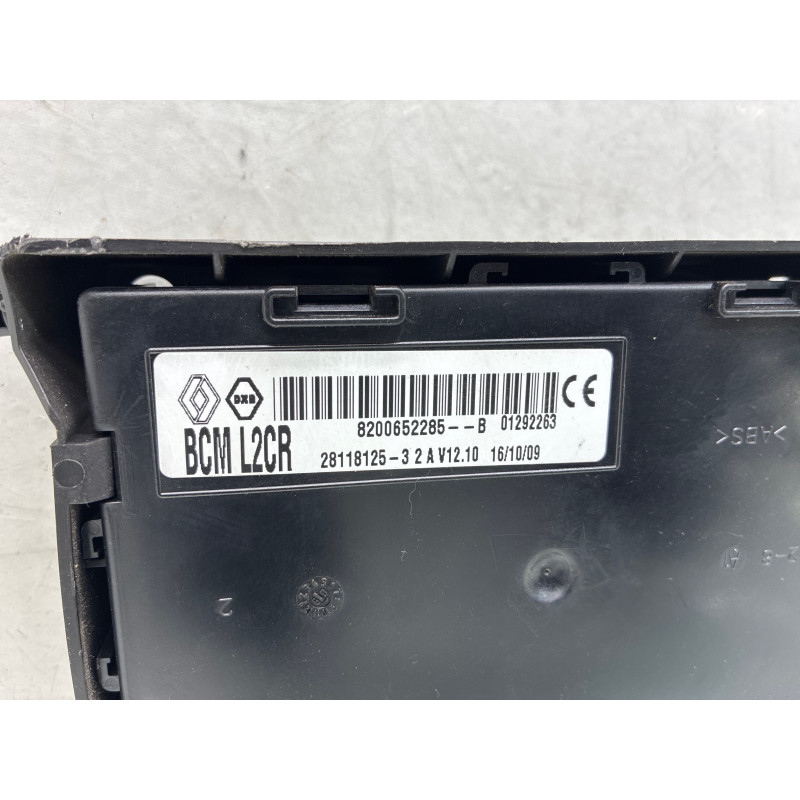 Boitier UCH RENAULT CLIO 3 Photo n°4