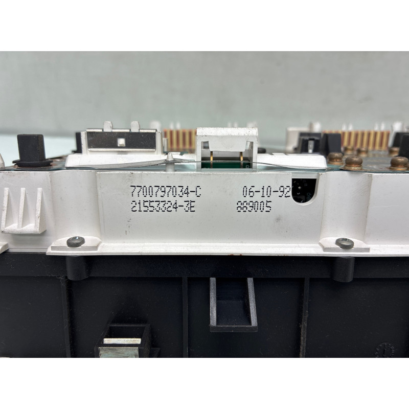 Compteur RENAULT R21 Photo n°6