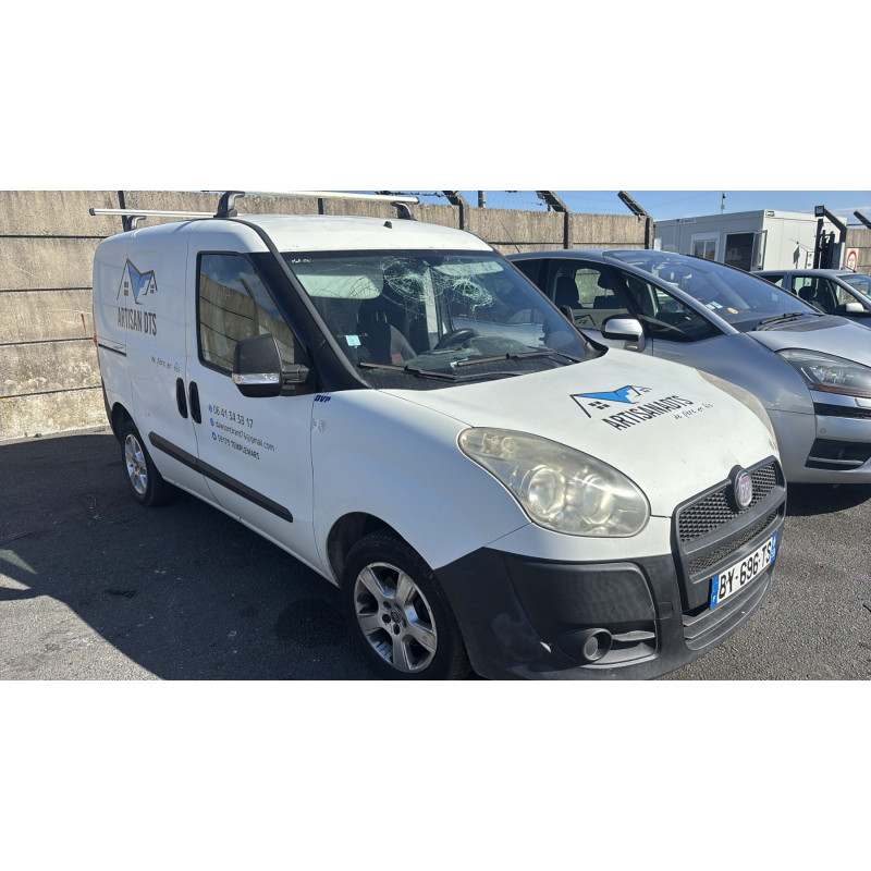 Leve vitre electrique avant gauche FIAT DOBLO 2 Photo n°7