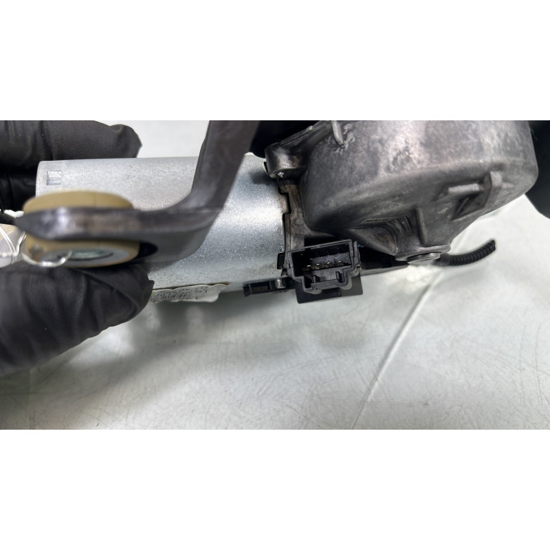 Moteur essuie glace arriere MERCEDES CLASSE B 245 Photo n°4