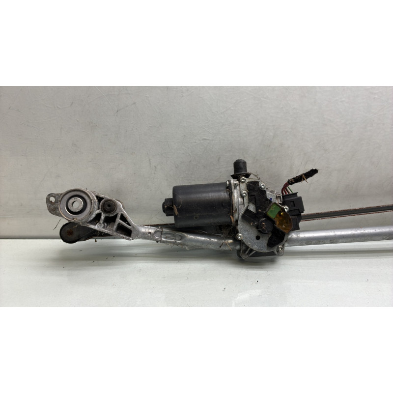 Moteur essuie glace avant MERCEDES CLASSE B 245 Photo n°4