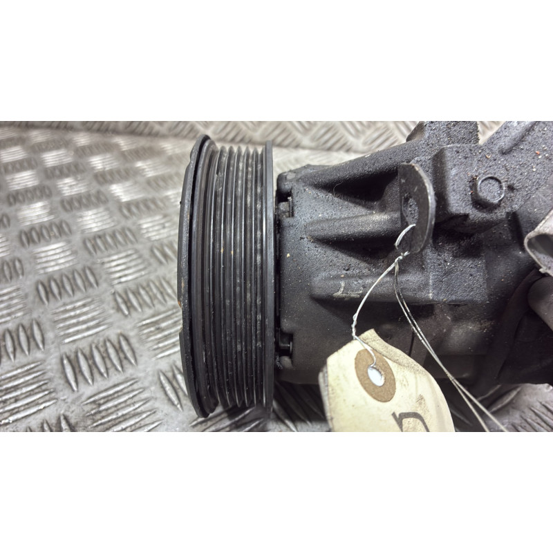 Compresseur clim TOYOTA YARIS 2 Photo n°2