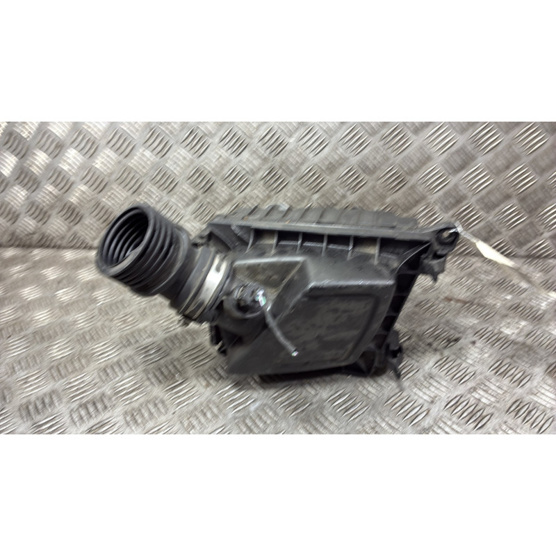 Boitier filtre a air FORD FIESTA 7 Photo n°4