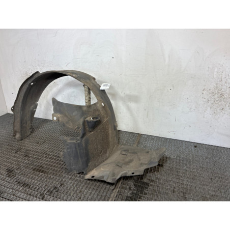 Pare boue avant gauche RENAULT LAGUNA 3