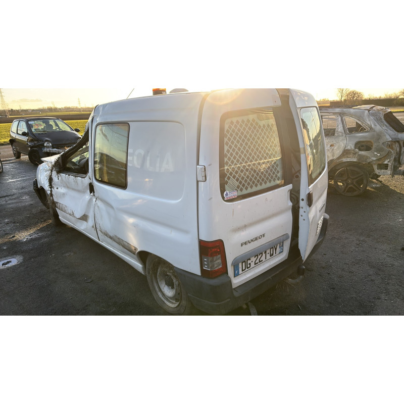 Boitier servitude moteur (BSM) PEUGEOT PARTNER 1 Photo n°10