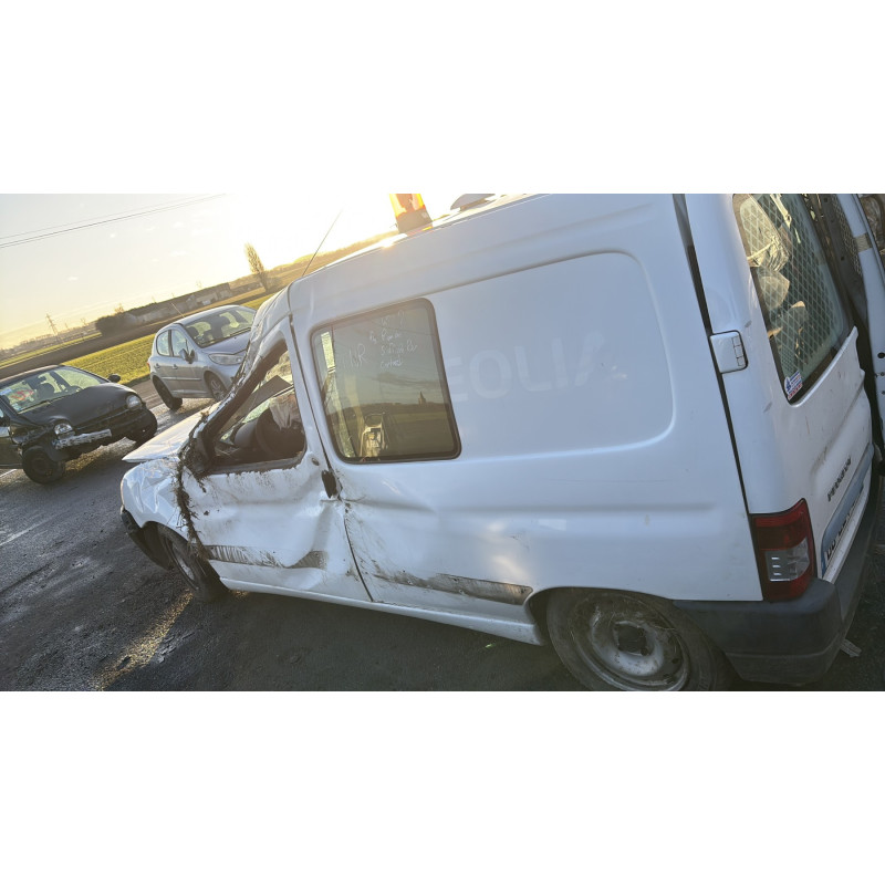 Boitier servitude moteur (BSM) PEUGEOT PARTNER 1 Photo n°11