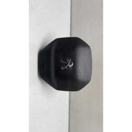 Air bag conducteur PEUGEOT 5008 2 Photo n°1