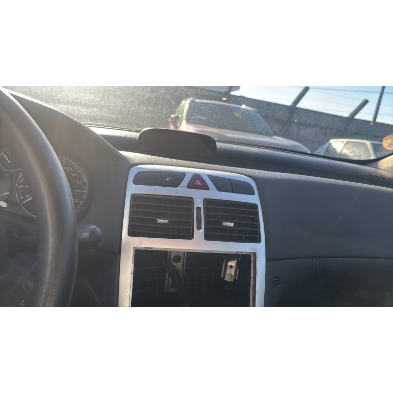 Boitier servitude moteur (BSM) PEUGEOT 307 Photo n°18