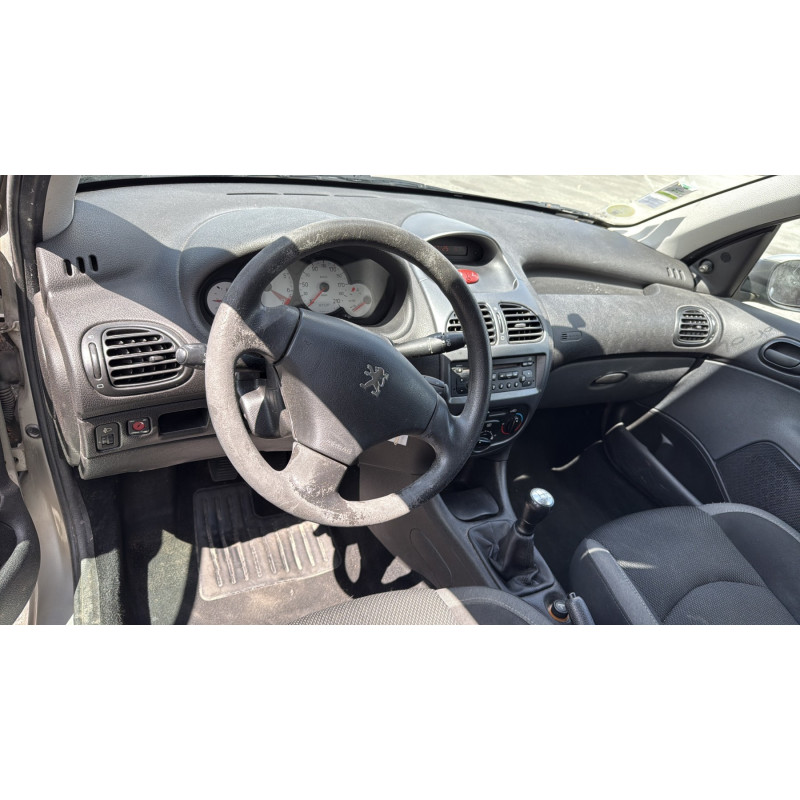 Calculateur moteur PEUGEOT 206 Photo n°16