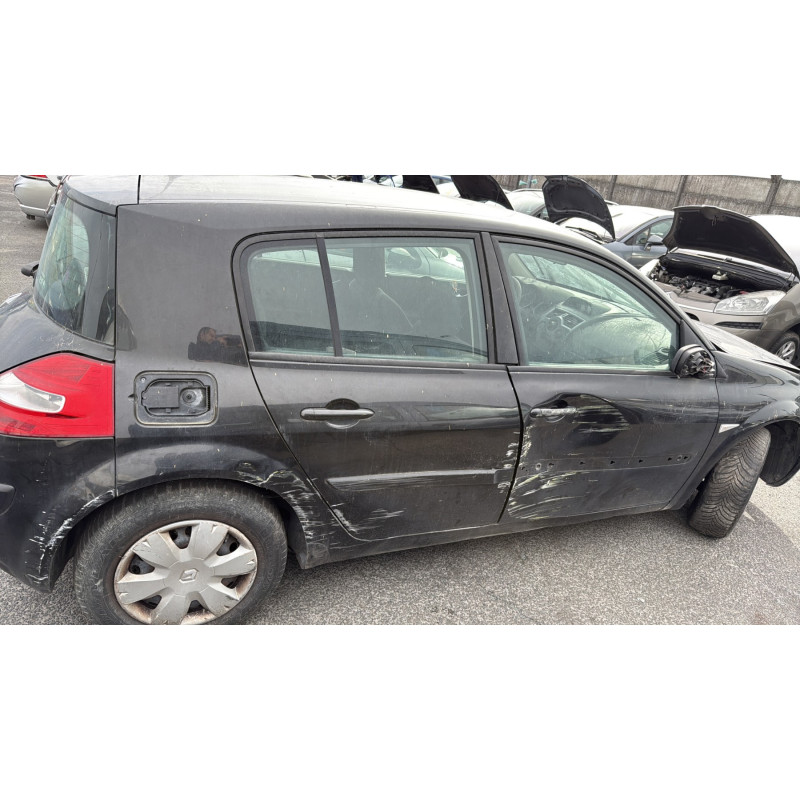 Vitre arriere gauche RENAULT MEGANE 2 Photo n°11