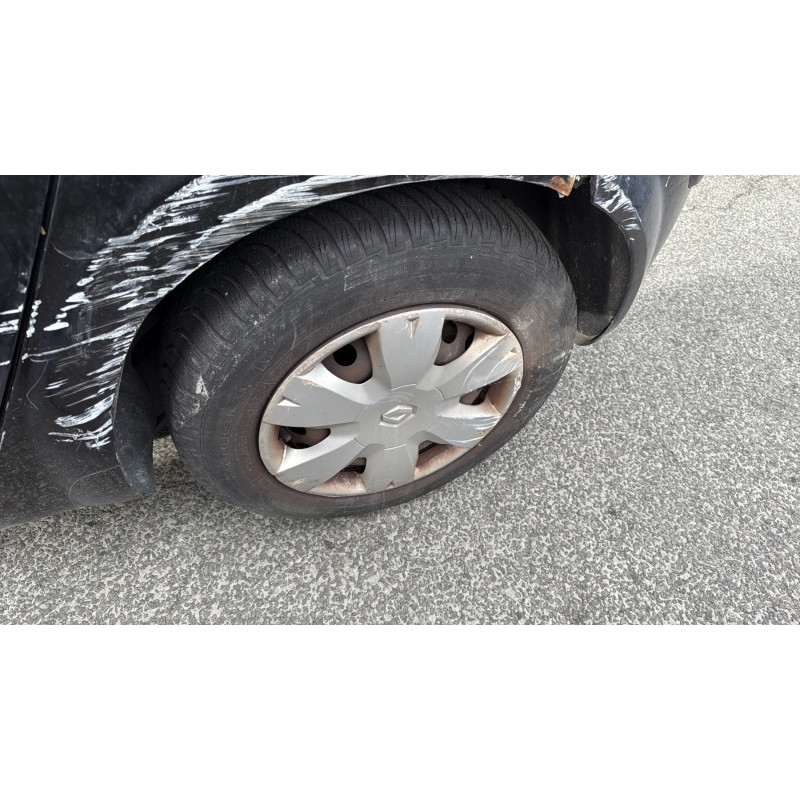 Vitre arriere gauche RENAULT MEGANE 2 Photo n°15