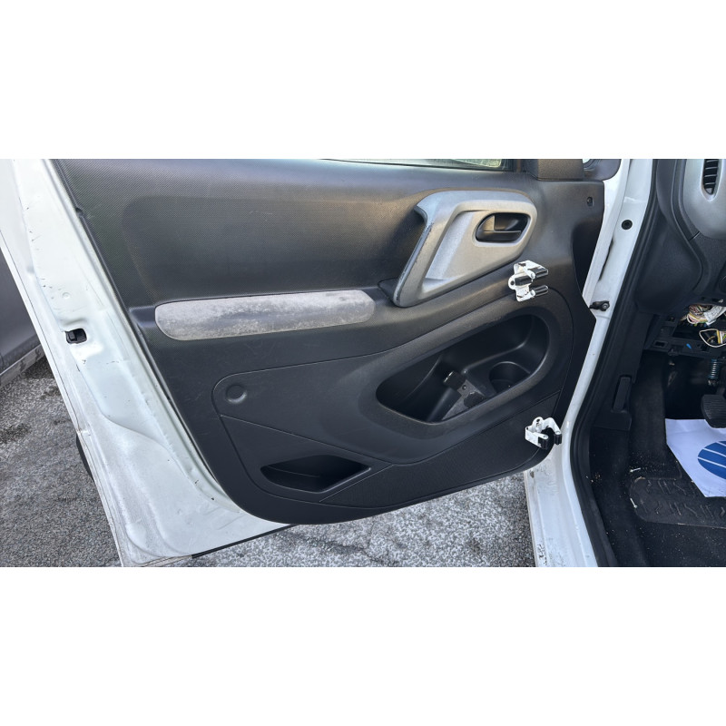 Boitier servitude moteur (BSM) PEUGEOT PARTNER 2 Photo n°13