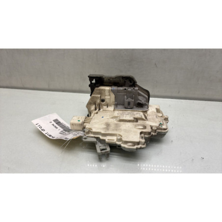 Serrure avant droit AUDI A4 3
