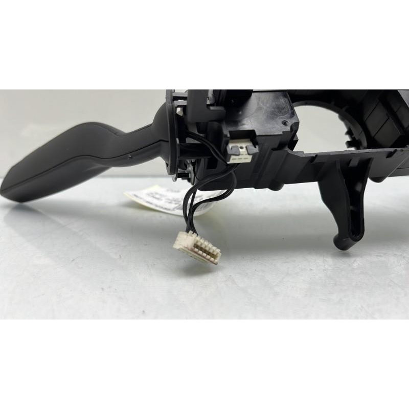 Support commodo (commutateur) AUDI A1 1 Photo n°7
