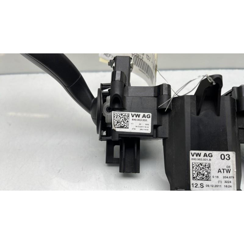 Support commodo (commutateur) AUDI A1 1 Photo n°8