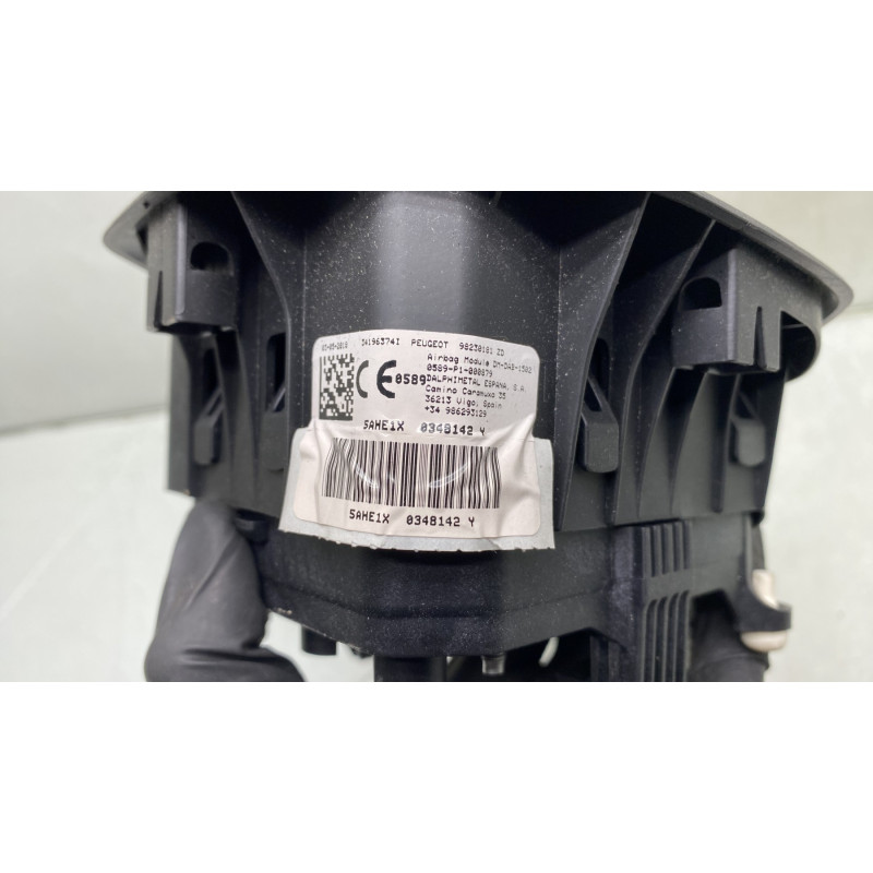 Air bag conducteur PEUGEOT 3008 2 Photo n°4