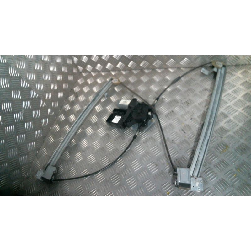 Leve vitre electrique avant gauche VOLKSWAGEN TOURAN 1 Photo n°4