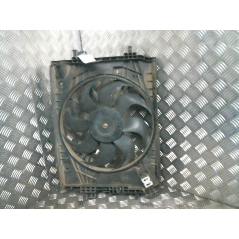 Moto ventilateur radiateur RENAULT CLIO 4 Photo n°2