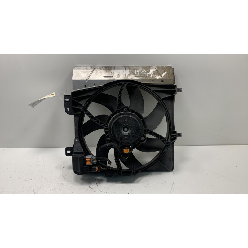 Moto ventilateur radiateur PEUGEOT 208 1 Photo n°2