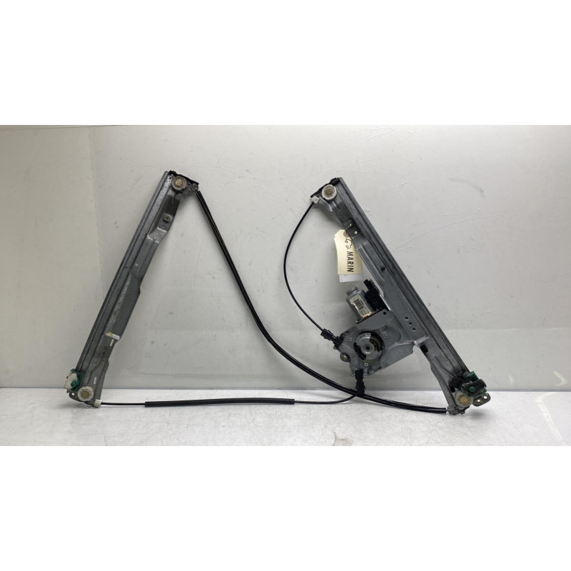 Leve vitre electrique avant gauche RENAULT CLIO 3 Photo n°4