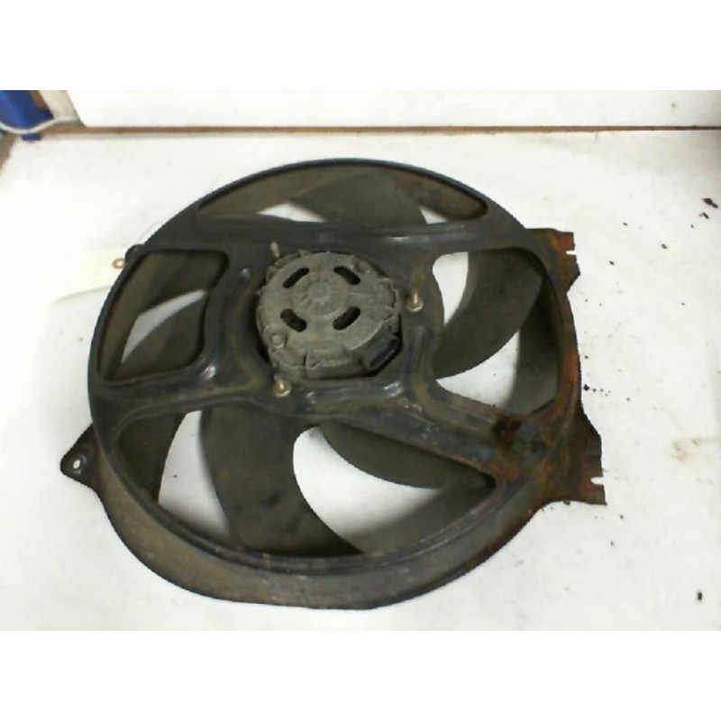 Moto ventilateur radiateur RENAULT R19 Photo n°1