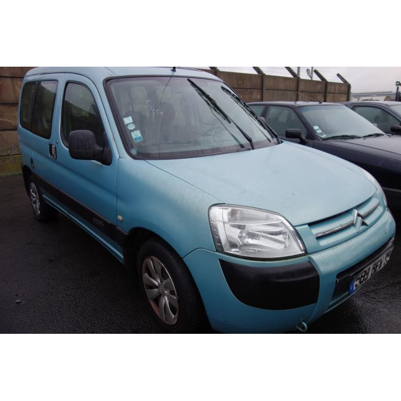 Vitre arriere droit CITROEN BERLINGO 1 Photo n°2
