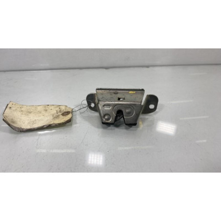 Serrure de coffre TOYOTA AYGO 1