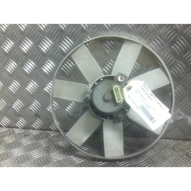 Moto ventilateur radiateur VOLKSWAGEN GOLF 3 Photo n°2