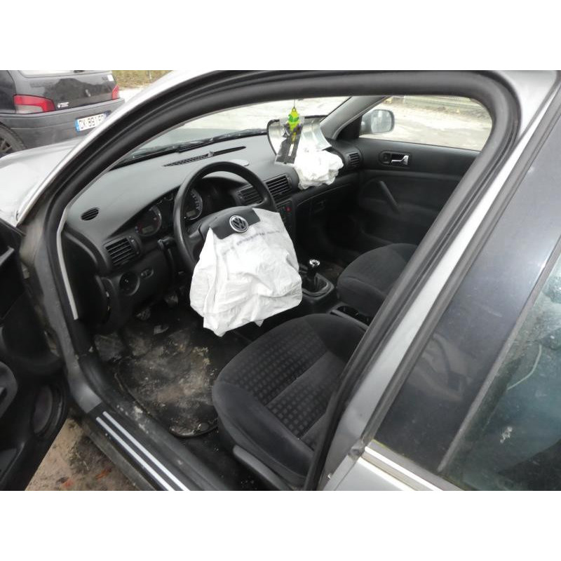 Porte arriere gauche VOLKSWAGEN PASSAT 4 Photo n°9