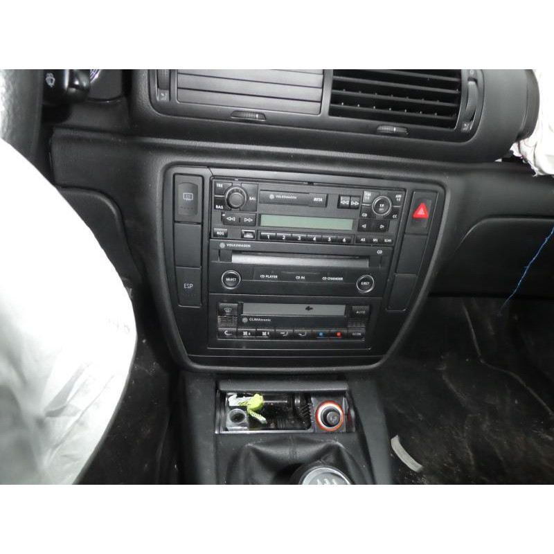 Porte arriere gauche VOLKSWAGEN PASSAT 4 Photo n°15