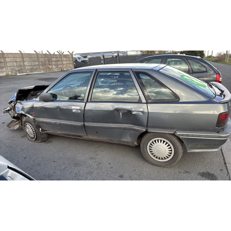 Bouchon de carburant RENAULT R21 Photo n°9