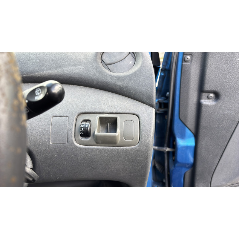Moteur essuie glace arriere TOYOTA YARIS 1 Photo n°19