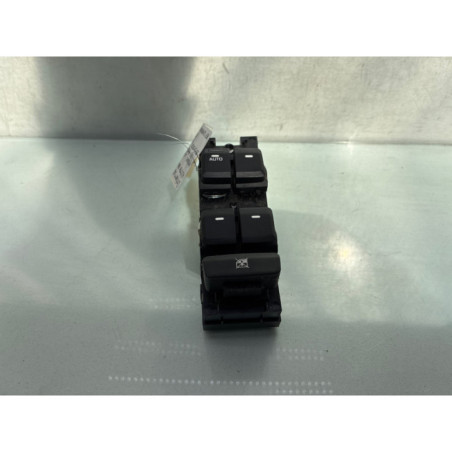 Interrupteur de leve vitre avant gauche HYUNDAI I 20 2 Photo n°1