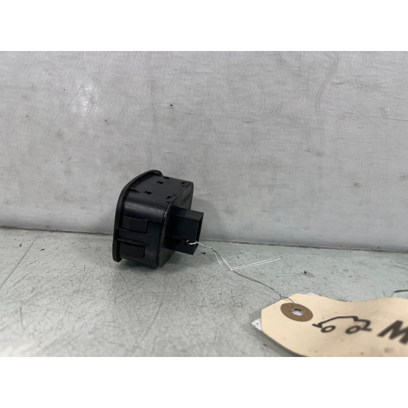 Bouton de warning PEUGEOT BIPPER Photo n°4