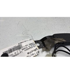 Attache ceinture avant gauche VOLKSWAGEN POLO 5