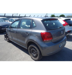 Attache ceinture arriere gauche VOLKSWAGEN POLO 5